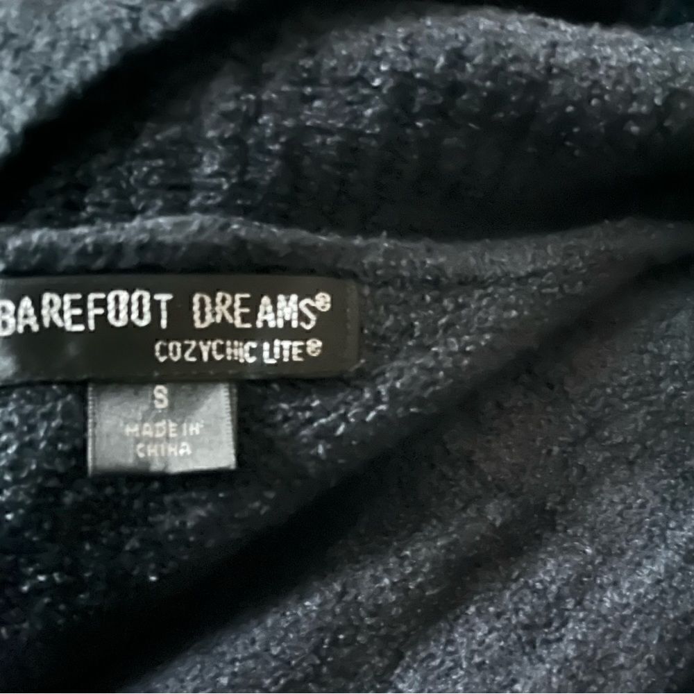 Barefoot Dreams Cardigan - Picture 5 of 5